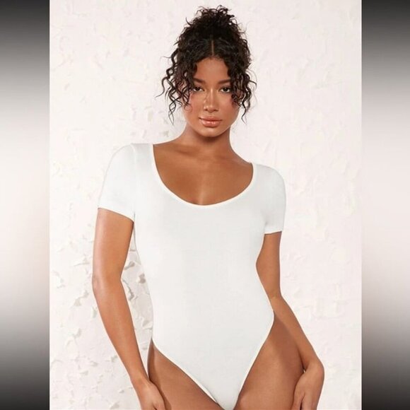 NWT SHEIN Basics White Short Sleeve Crewneck Bodysuit Women’s Size Small - Picture 1 of 7